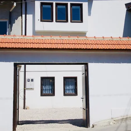 Halka 3 Apartment *